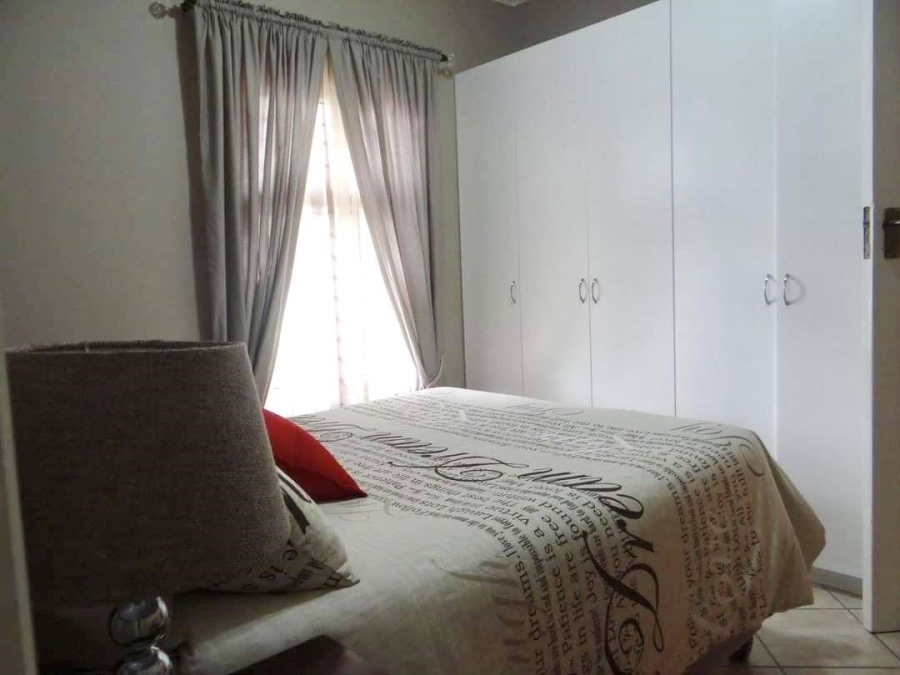 4 Bedroom Property for Sale in Jeffreys Bay Central Eastern Cape